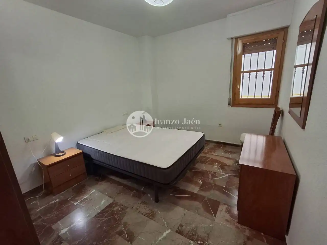 Piso de 60 m² en Jaén