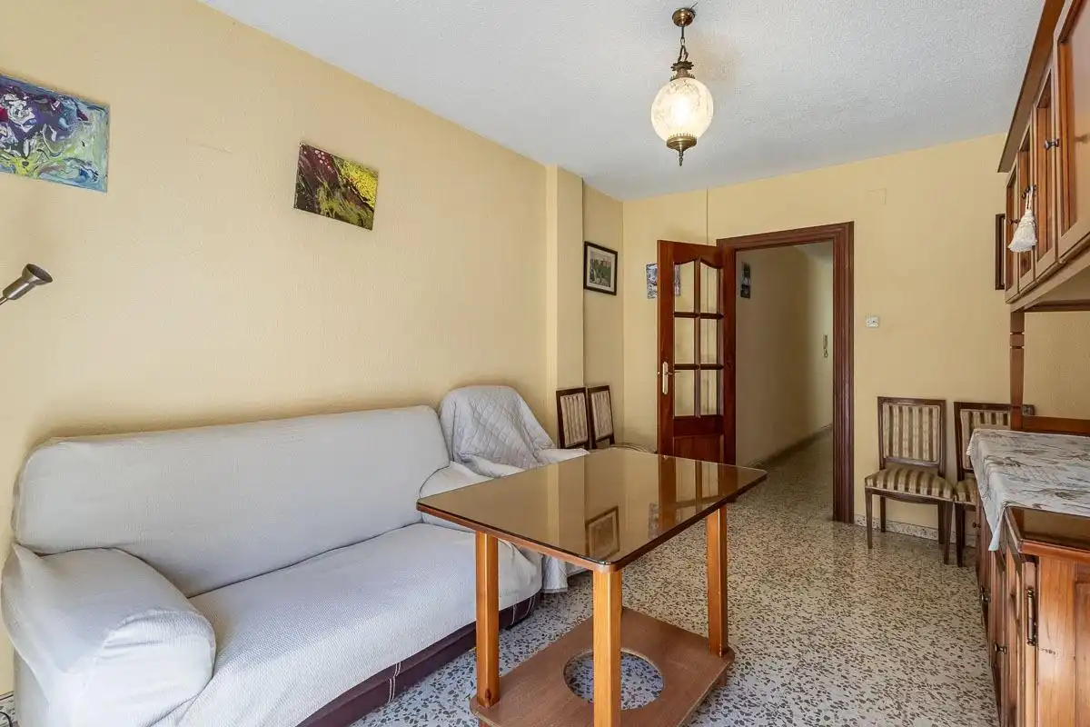 Piso de 89 m² en Granada
