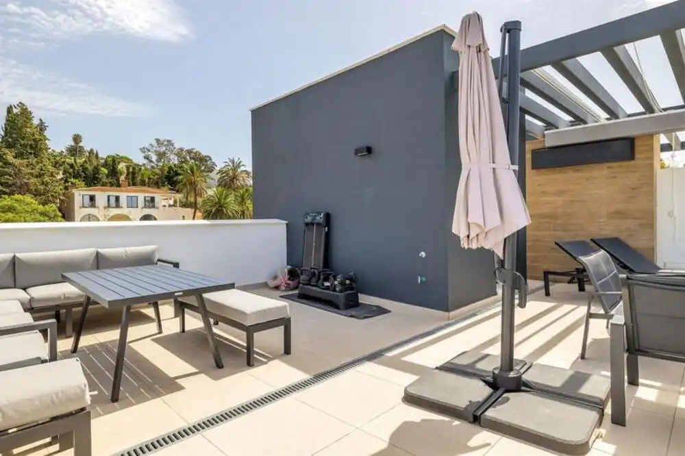 Casa de 277 m² en Estepona