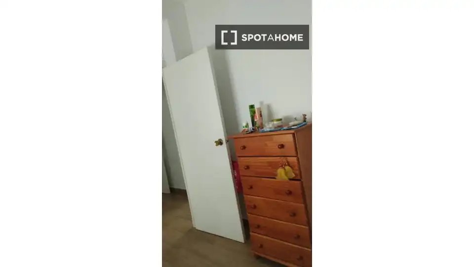 Habitación 86 m², Córdoba