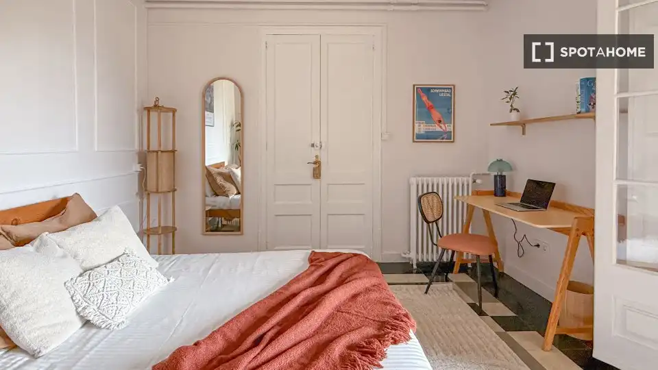 Habitación 250 m², Barcelona