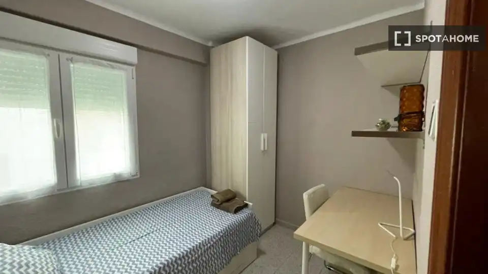 Habitación 75 m², Zaragoza