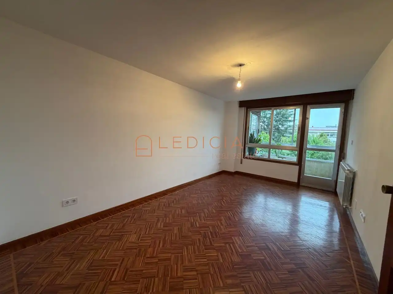 Piso de 90 m² en Vigo