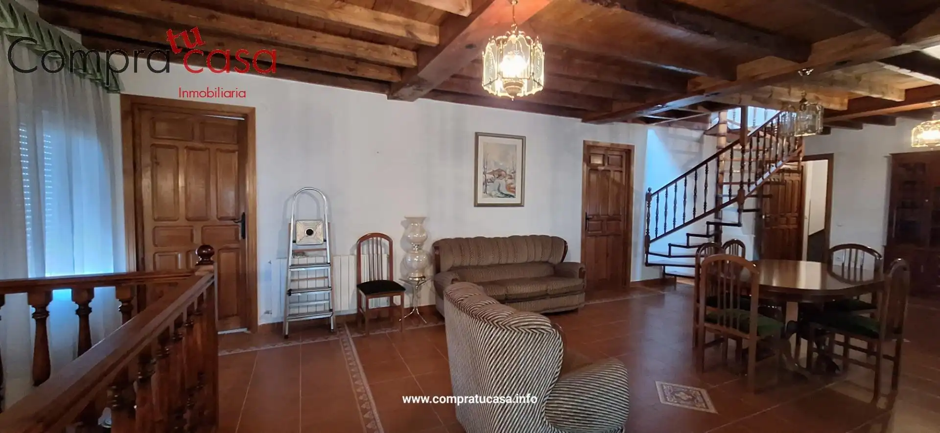 Casa de 561 m² en Espirdo