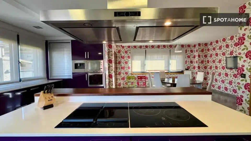 Habitación 345 m², Vigo