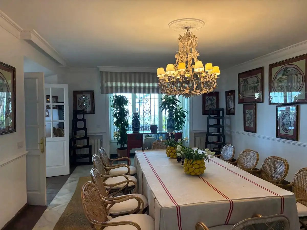 Pis de 984 m² a Estepona