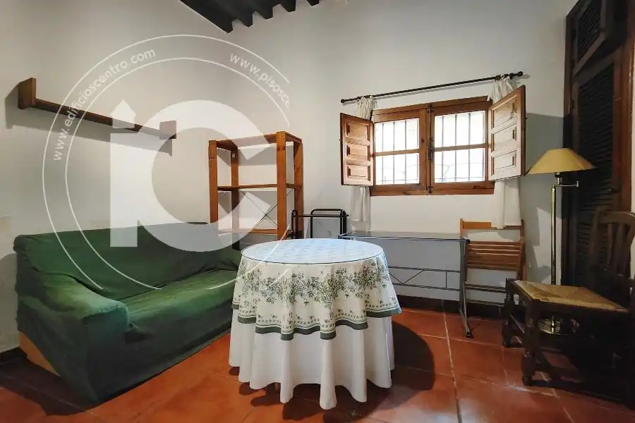 Apartamento 18 m² em Granada
