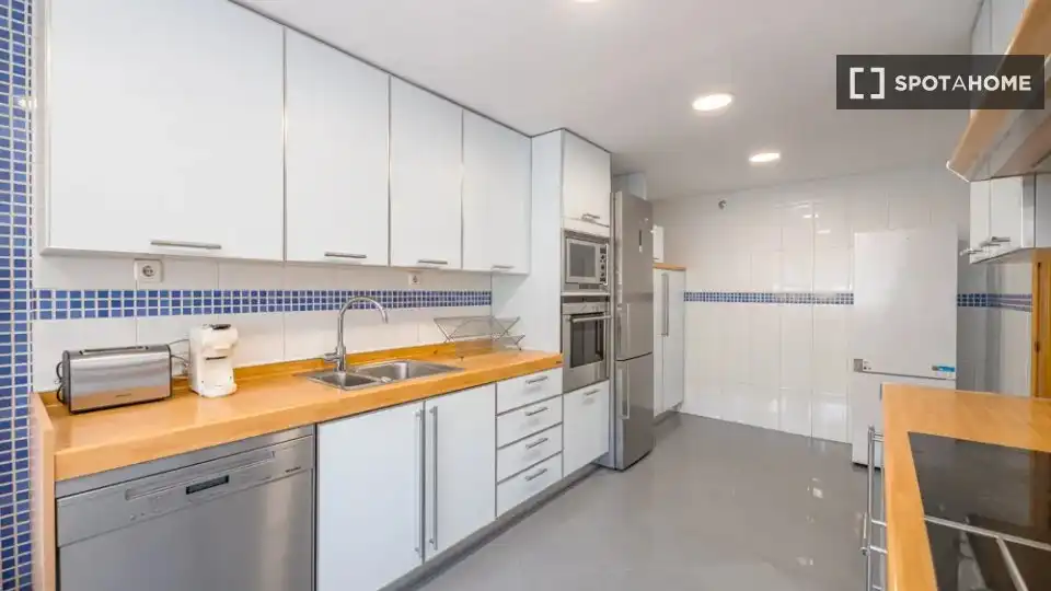 Комната в аренду, Мадрид