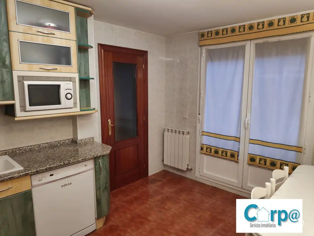 House 221 m² in Andosilla