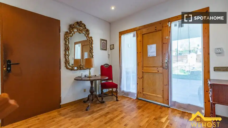Piso de 1000 m² en Seva