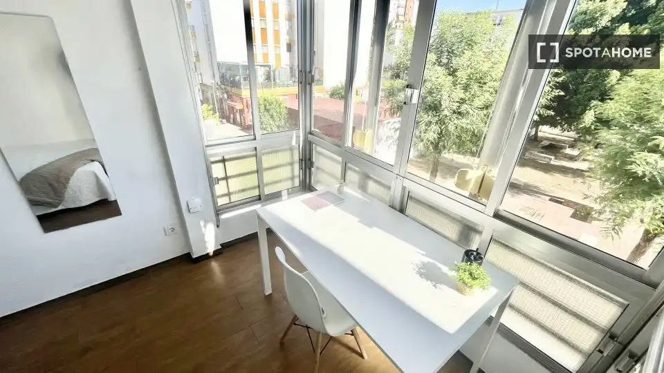 Habitación 81 m², Sevilla