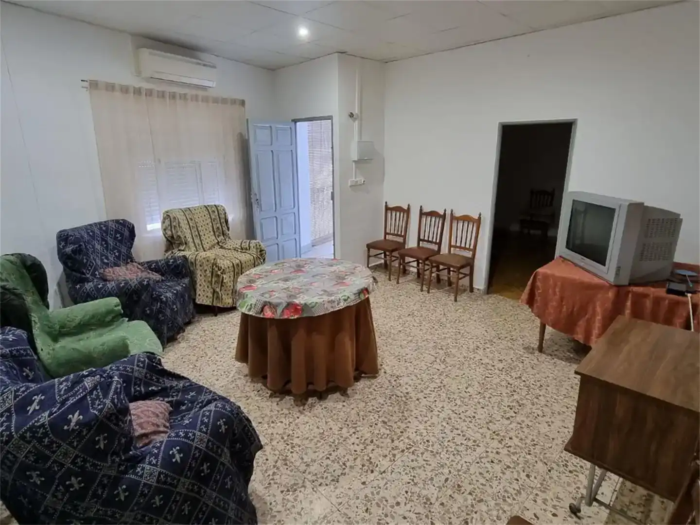 Piso de 130 m² en Navalvillar de Pela