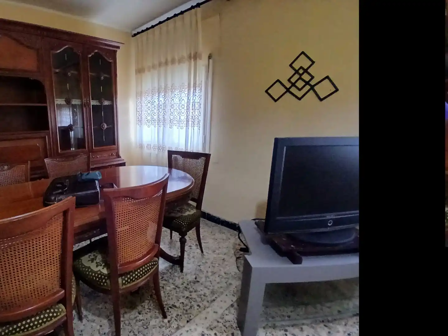 Chambre 106 m², La Almunia de Doña Godina