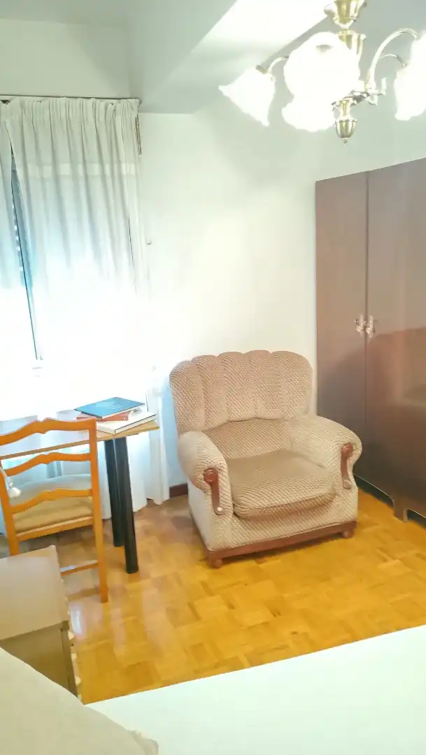 Habitación 93 m², Ourense