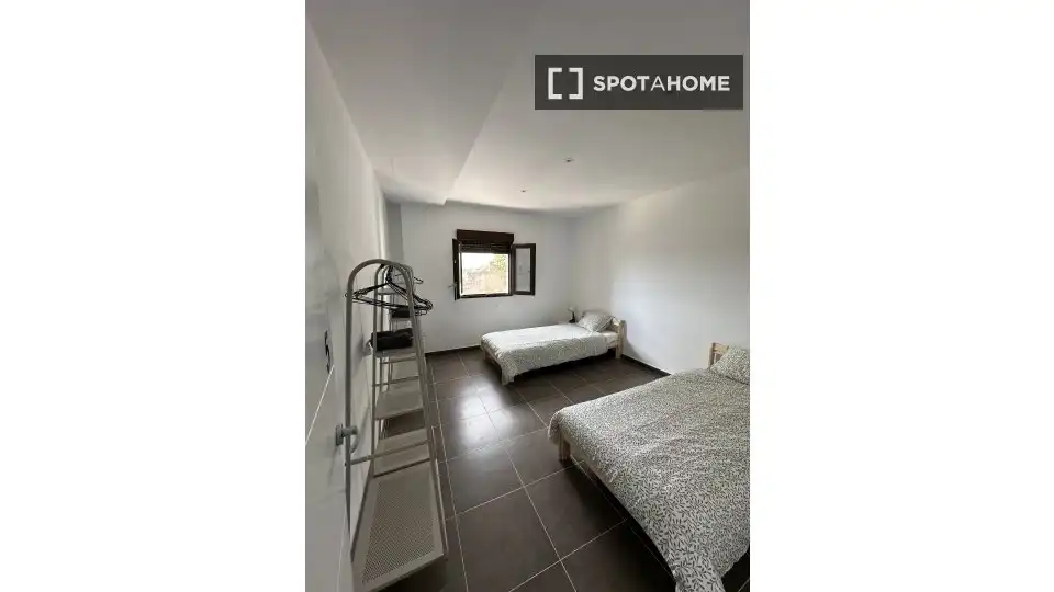 Habitación 1500 m², Granada