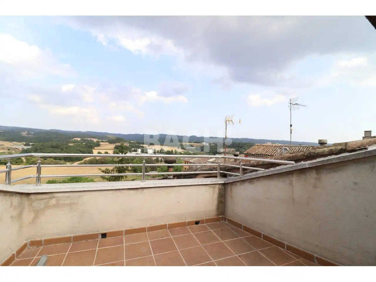 Piso de 90 m² en Olost