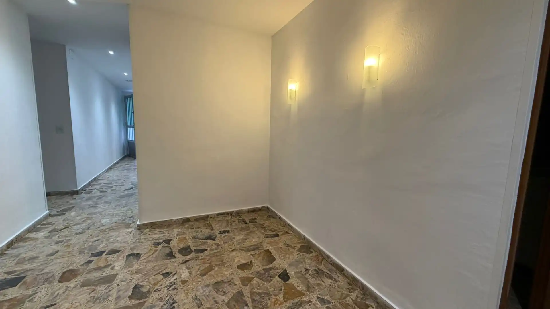 Casa de 136 m² en Alpartir