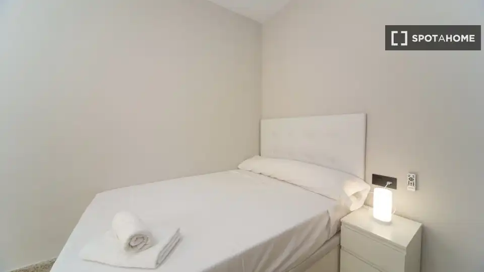 Habitación 138 m², Granada