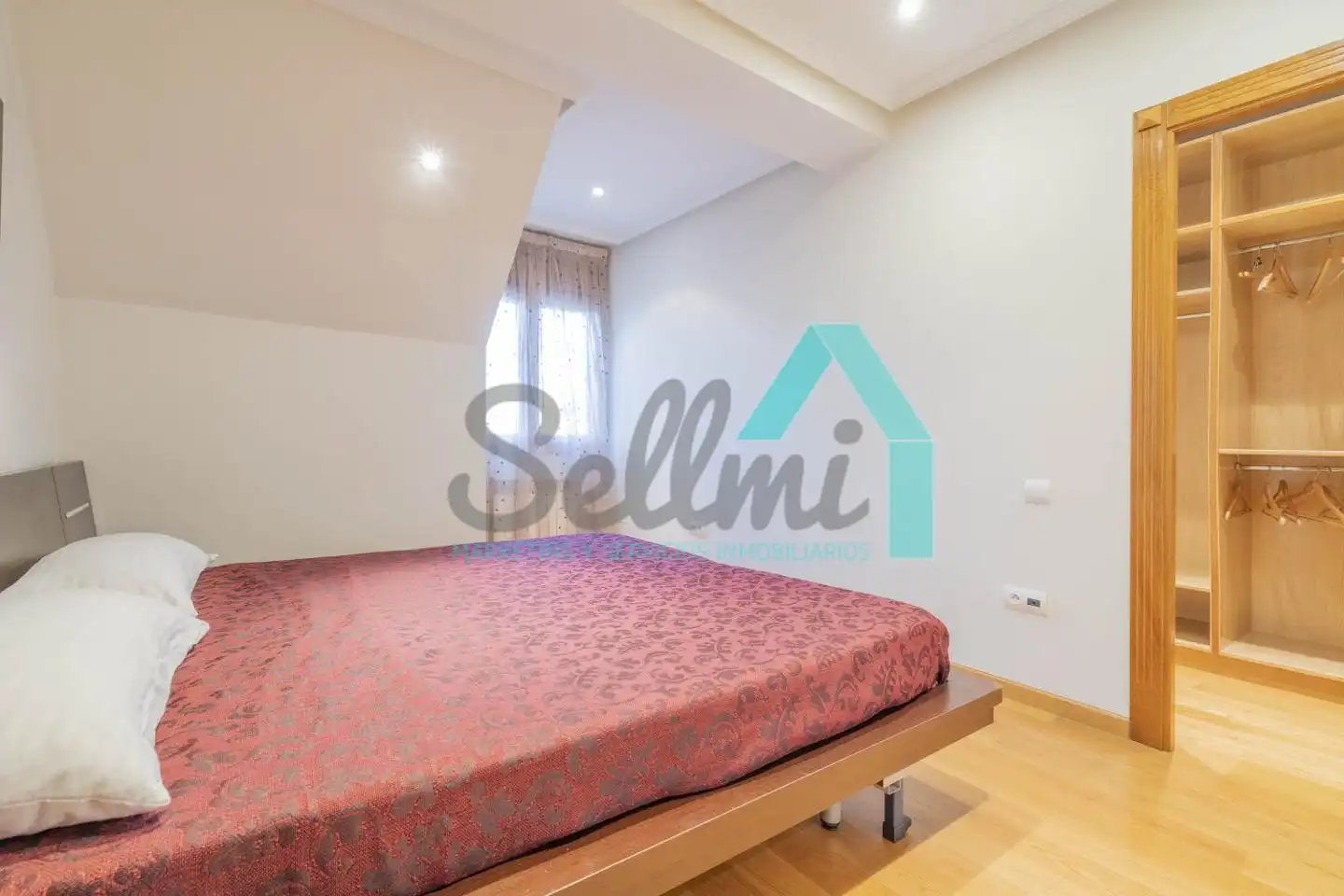 Piso de 63 m² en Oviedo