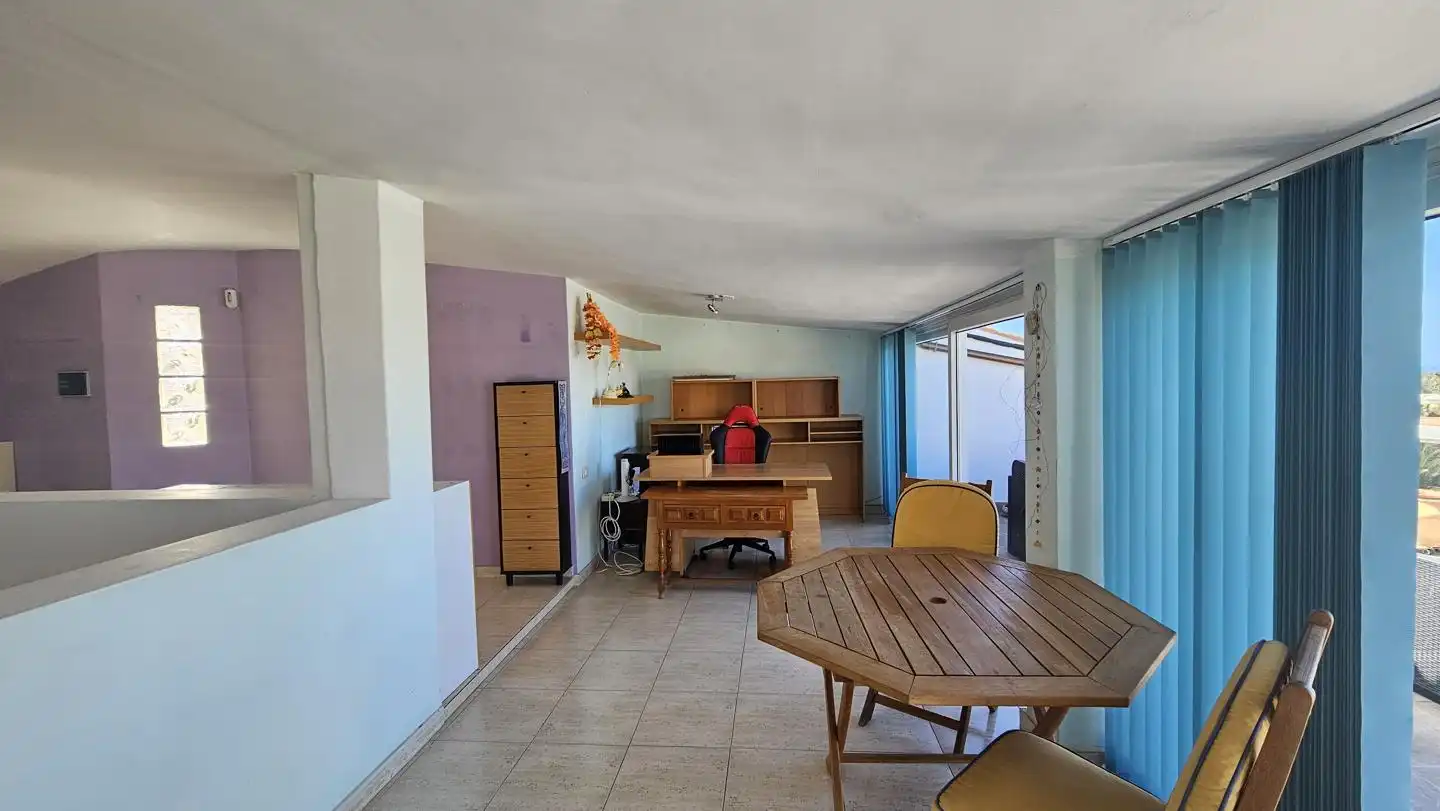 Piso de 300 m² en San Bartolomé de Tirajana