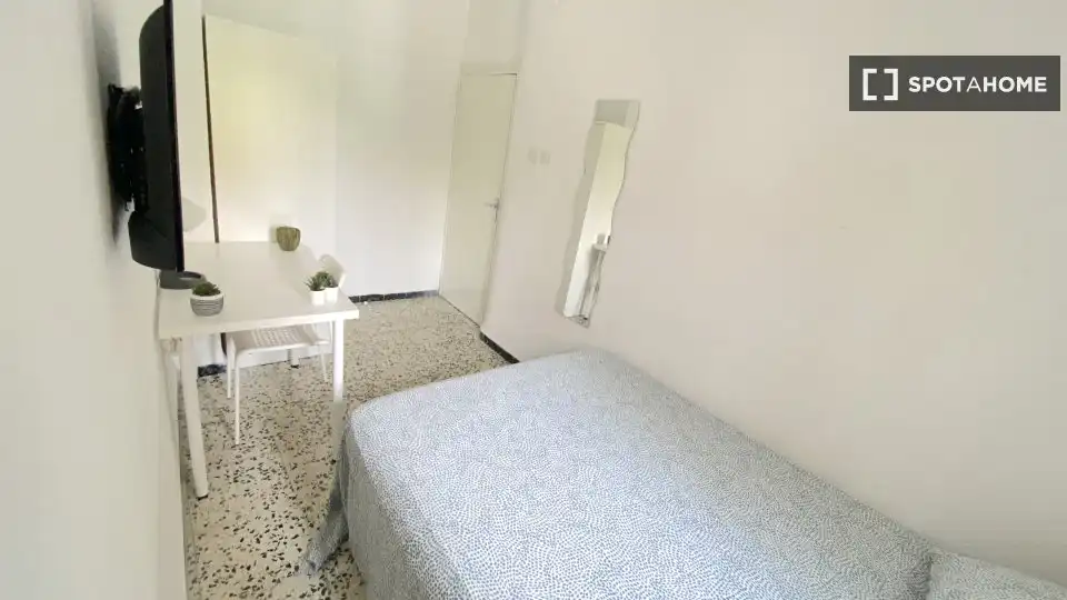 Habitación 86 m², Sevilla
