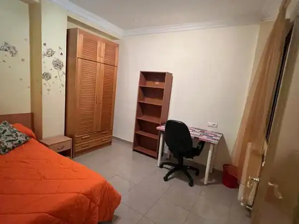 Habitación 120 m², Granada