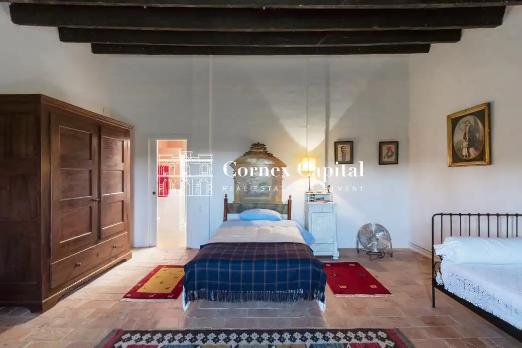 Casa de 1000 m² en Rupià