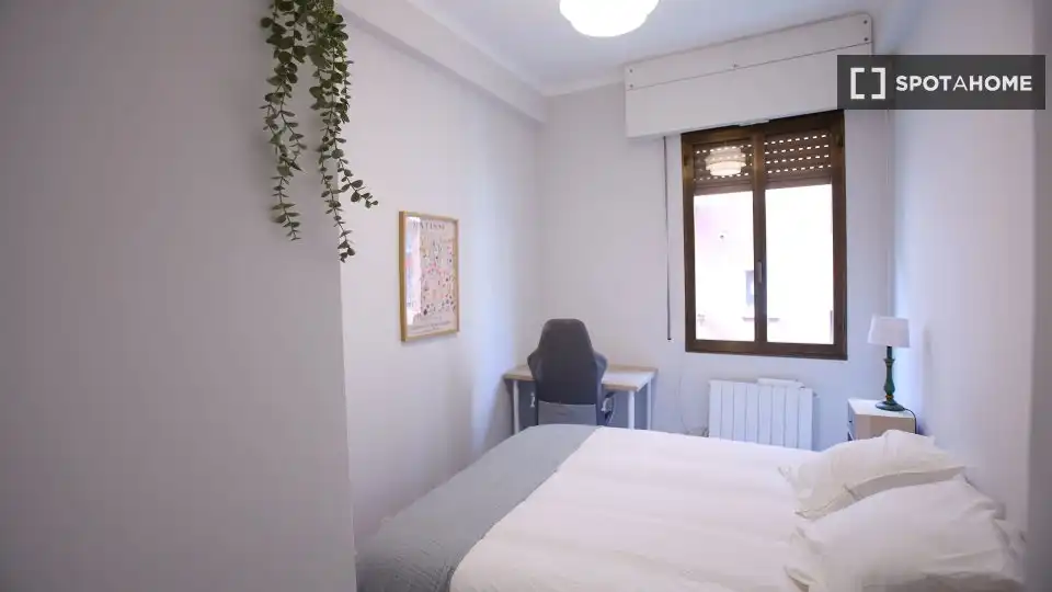 Habitación 81 m², Bilbao