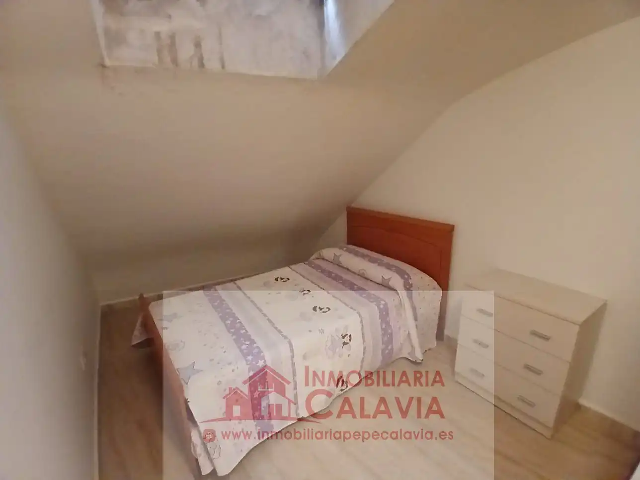 Piso de 100 m² en Baeza