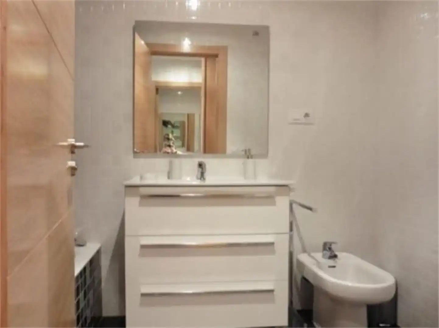 Кімната 72 м², Лоґроньо