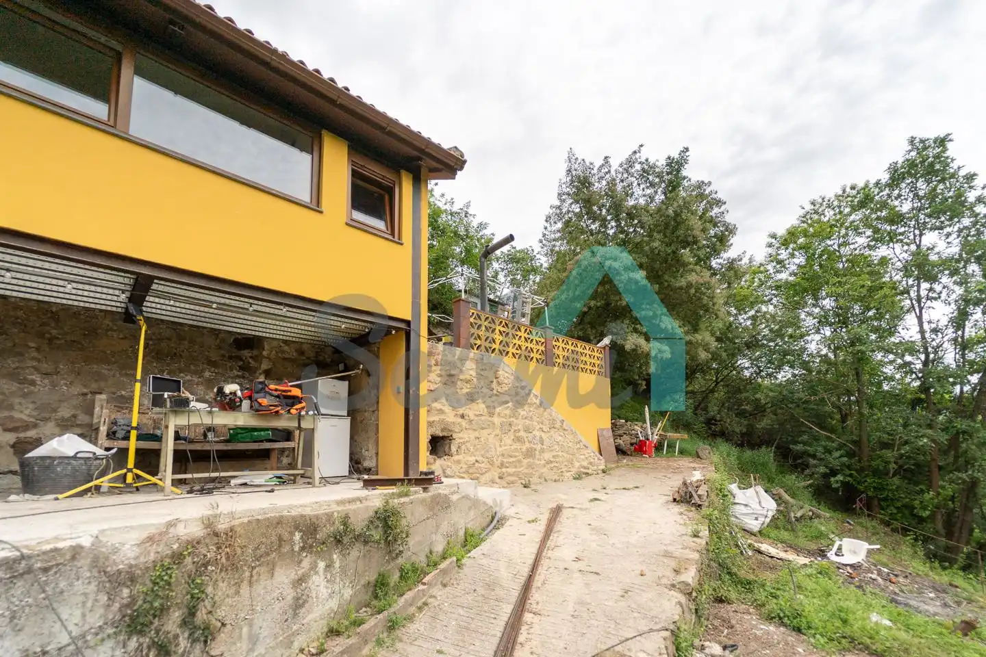 Piso de 100 m² en Mieres