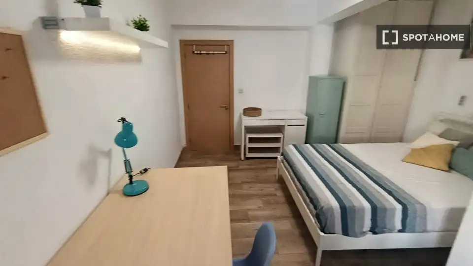 Habitación 78 m², Almería