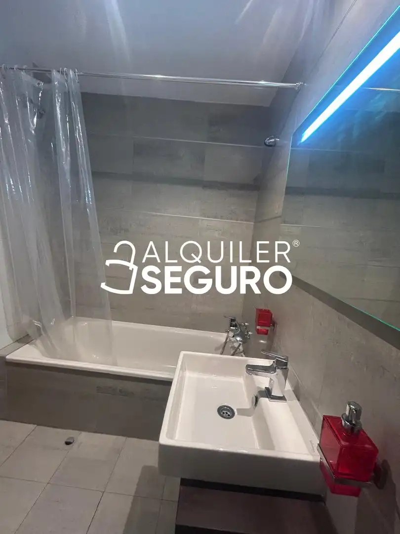 Piso de 89 m² en Granada