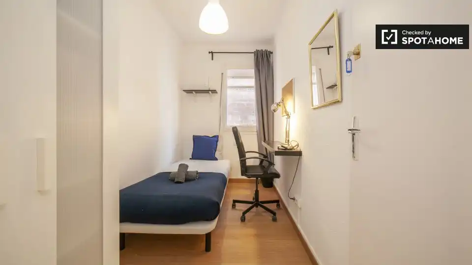 Habitación 70 m², l'Hospitalet de Llobregat