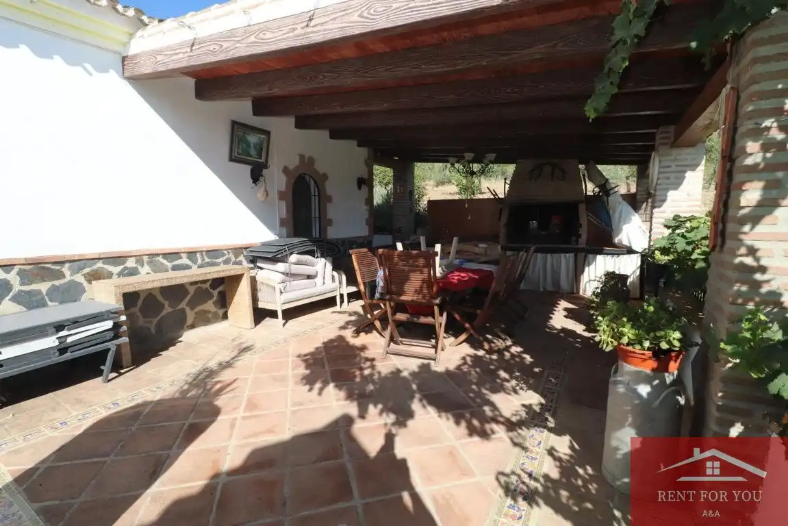 Casa de 110 m² en Alozaina
