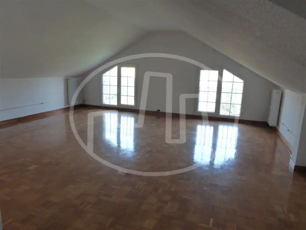 Casa de 190 m² en Valle de Egüés