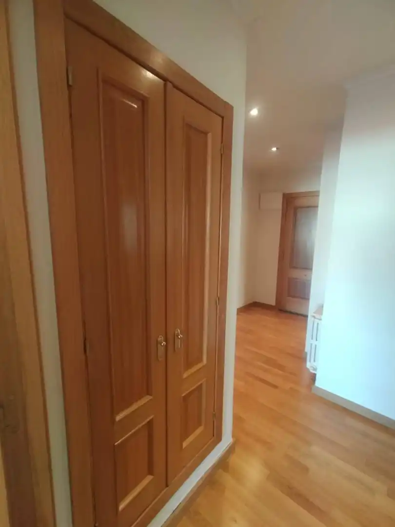 Piso de 81 m² en Ourense