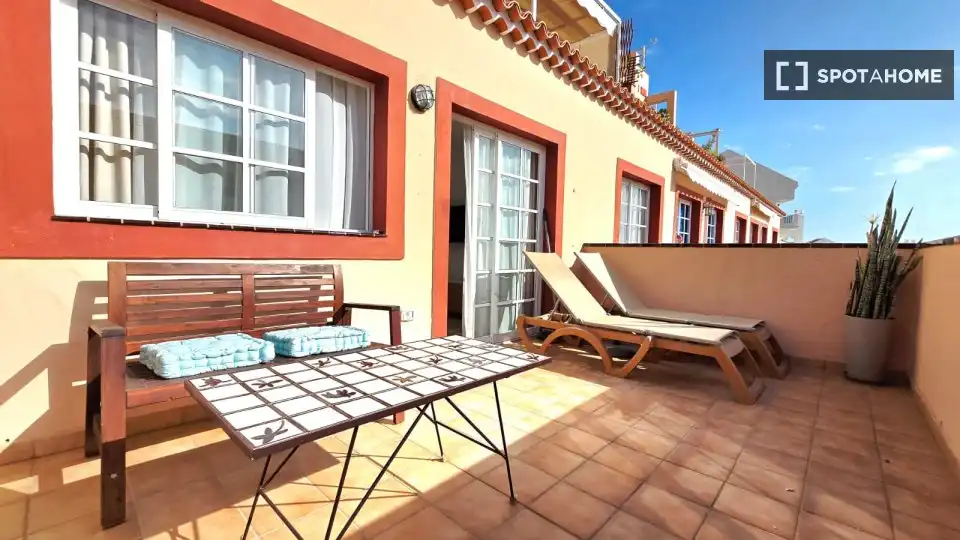 Habitación 63 m², Arona