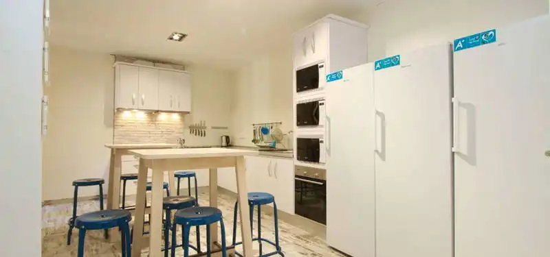 Habitación 250 m², Granada