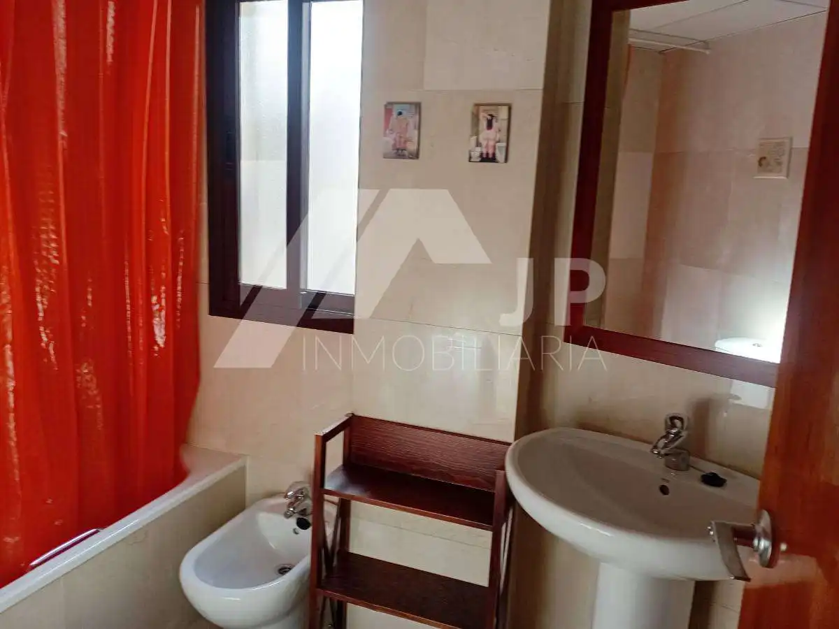 Piso de 120 m² en Granada