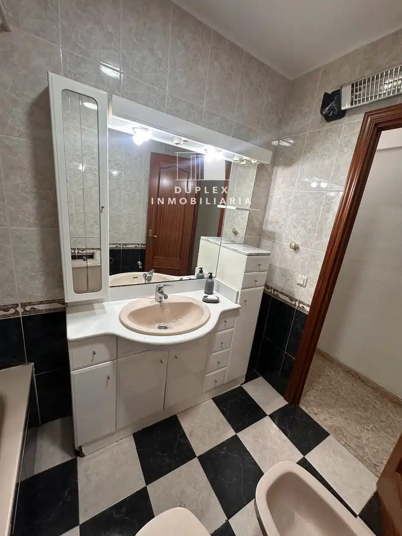 Piso de 95 m² en Cuenca