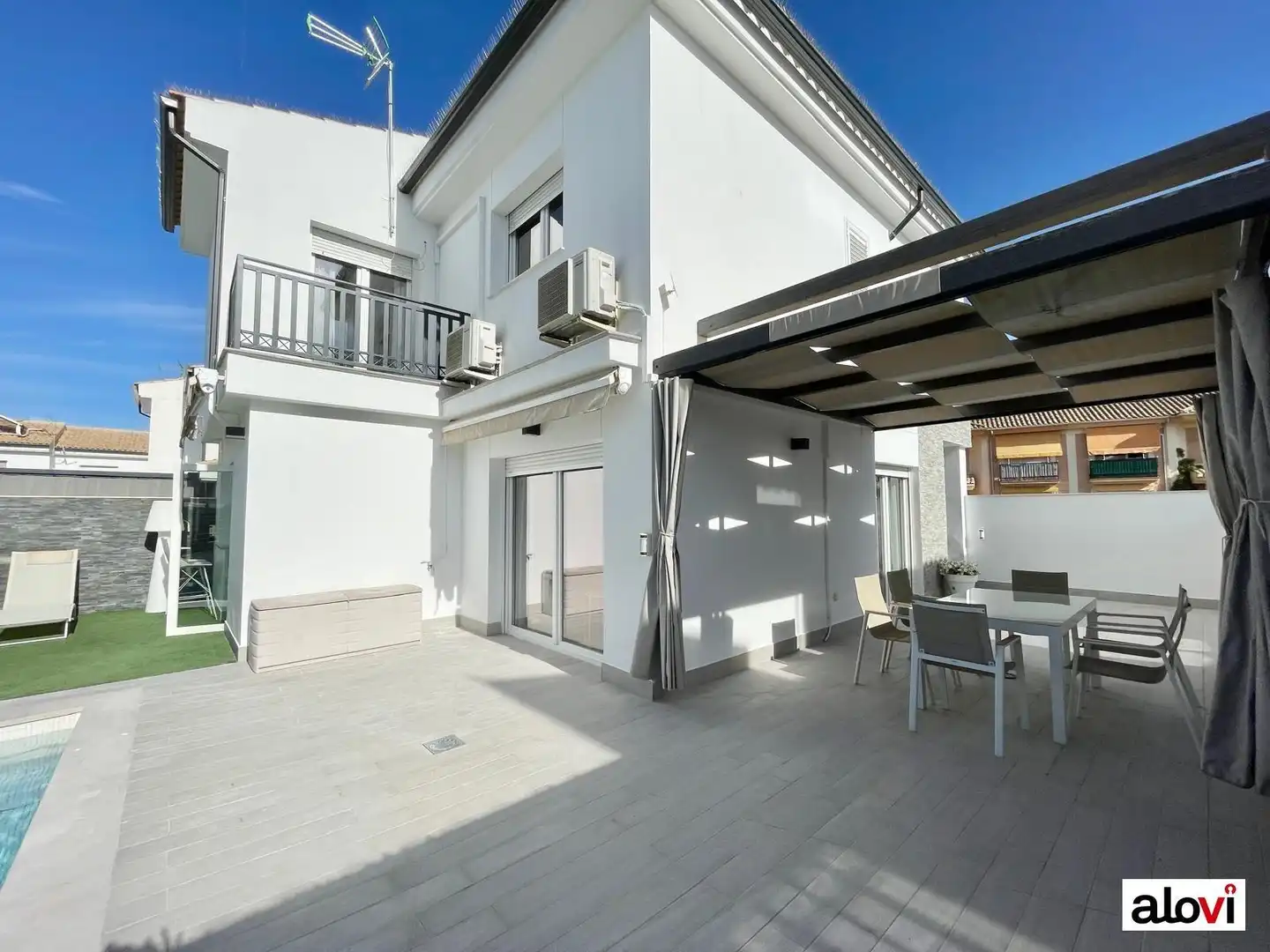 Casa de 240 m² en Ogíjares
