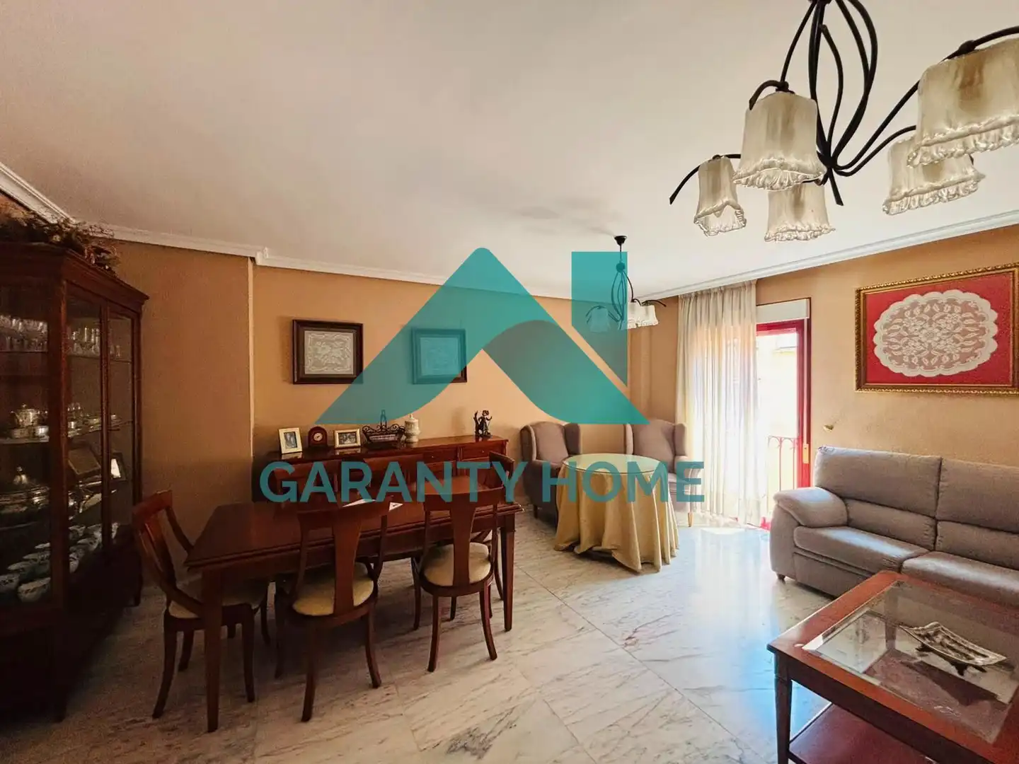 Piso de 85 m² en Cáceres