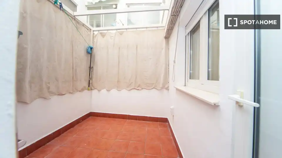 Habitación 92 m², Granada