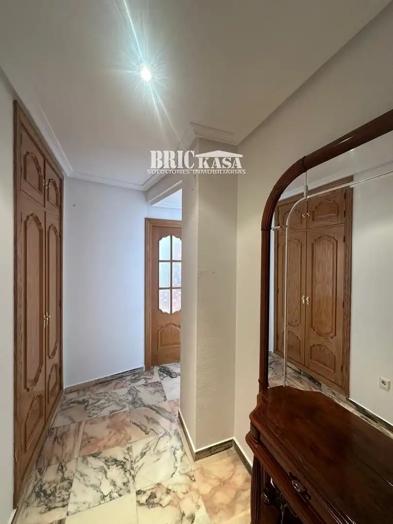 Piso de 120 m² en Cáceres