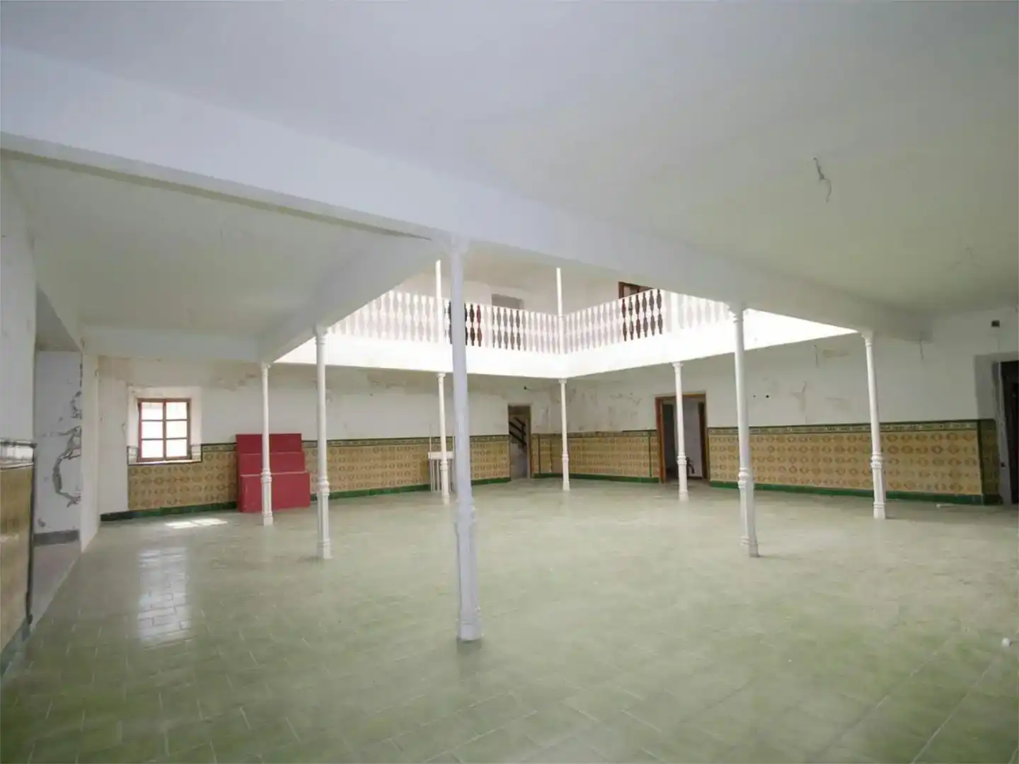 Piso de 800 m² en Belmonte