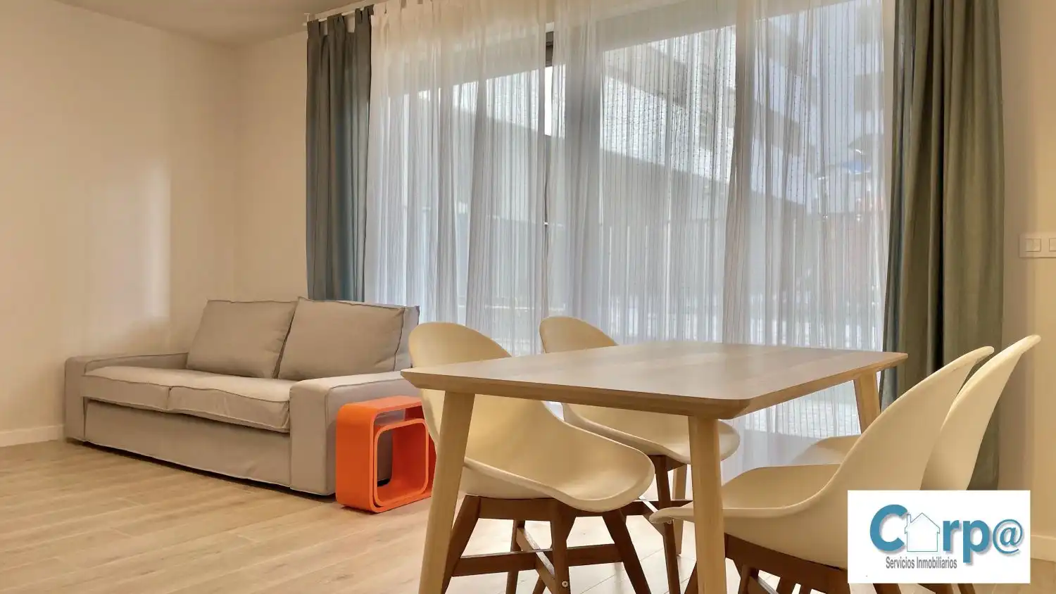 Pis de 80 m² a Pamplona