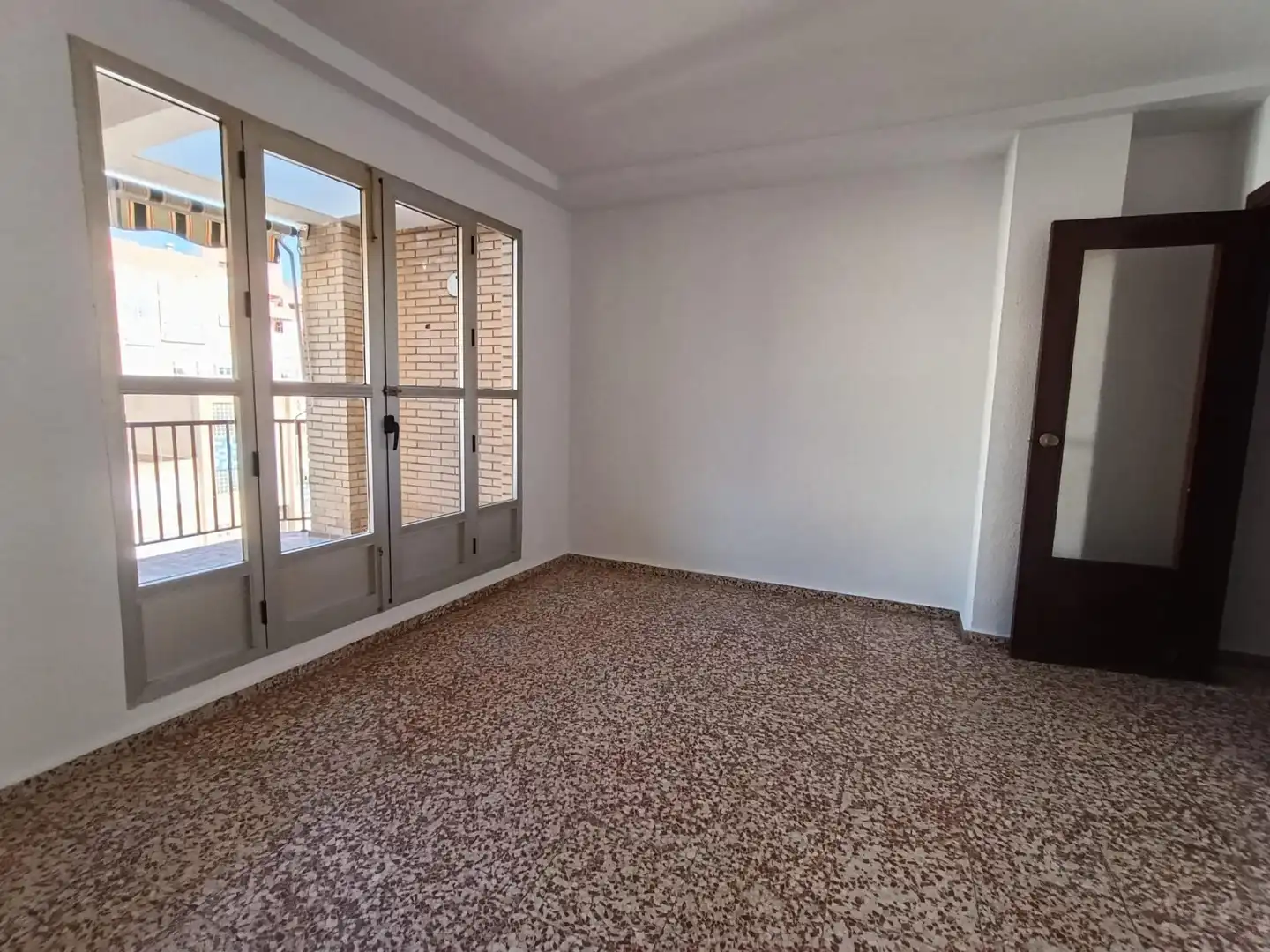 Piso de 80 m² en Adra