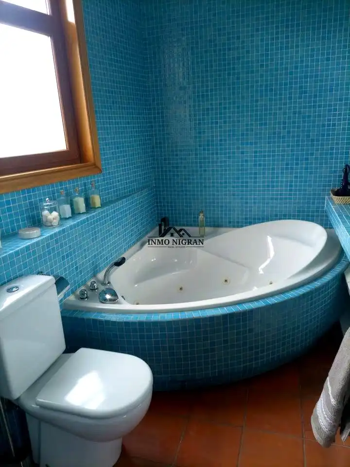 Casa de 247 m² a Vigo