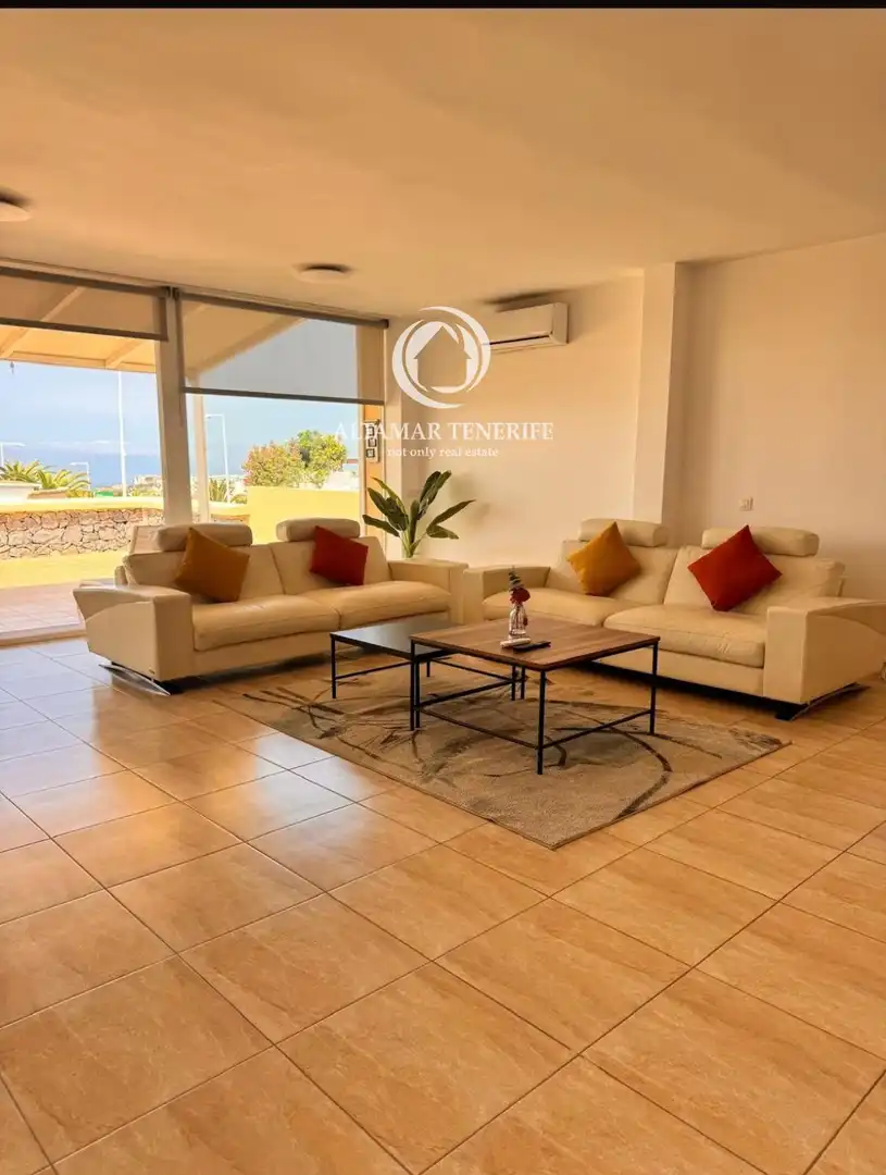 Casa de 180 m² en Adeje